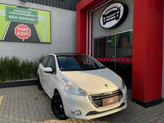 PEUGEOT 208 1.5 ALLURE 8V FLEX 4P MANUAL PEUGEOT 208 1.5 ALLURE 8V FLEX 4P MANUAL